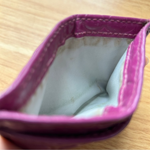 Signature embossed card wallet small purple plum fushia - Picture 4 of 4